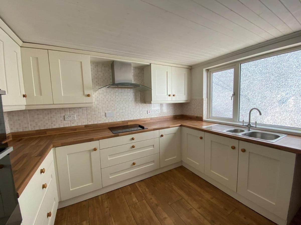 4 Bed Home Portrush Town Centre Exterior photo